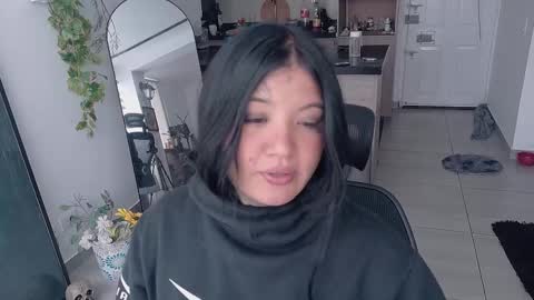 Franchesca  online show from 11-05-25, 07:25