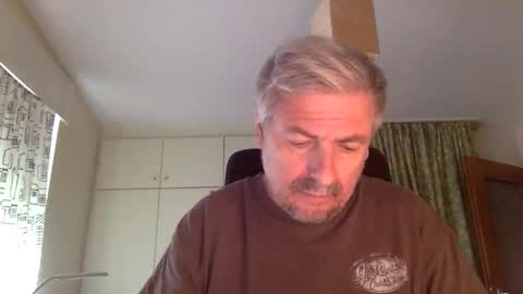 Snapshot of unbenannt1 chatting on 05-11-26, 10:32 unbenannt1 online show from 05-11-26, 10:32