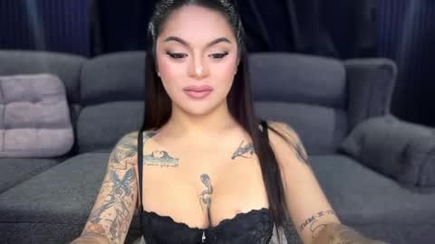 Snapshot of unbotheredprincess chatting on 03-11-26, 11:38 Lady tan online show from 03-11-26, 11:38