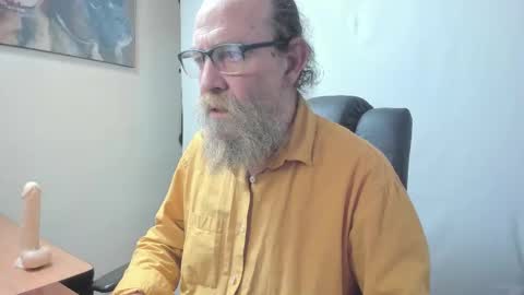 Snapshot of uncle_hottiecb chatting on 03-03-26, 05:41 Uncle Hottie online show from 03-03-26, 05:41