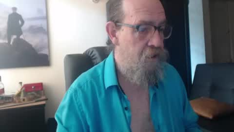 Snapshot of uncle_hottiecb chatting on 07-02-26, 03:29 Uncle Hottie online show from 07-02-26, 03:29