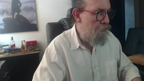 Snapshot of uncle_hottiecb chatting on 07-04-26, 06:03 Uncle Hottie online show from 07-04-26, 06:03