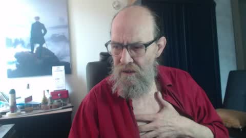 Snapshot of uncle_hottiecb chatting on 07-09-26, 04:00 Uncle Hottie online show from 07-09-26, 04:00