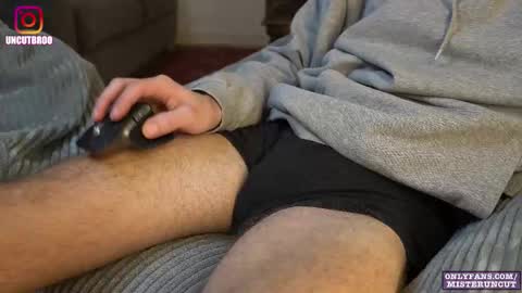 Snapshot of uncutgerman420 chatting on 11-08-25, 11:36 Mister Uncut online show from 11-08-25, 11:36