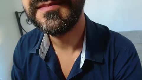 Giov online show from 10-17-25, 08:17