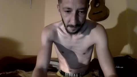 Snapshot of underguy19 chatting on 09-20-25, 08:43 underguy19 online show from 09-20-25, 08:43