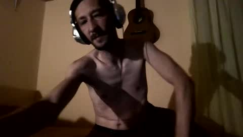 Snapshot of underguy19 chatting on 10-08-25, 09:23 underguy19 online show from 10-08-25, 09:23