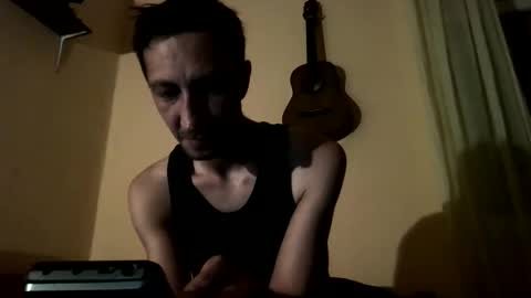 Snapshot of underguy19 chatting on 10-17-25, 08:33 underguy19 online show from 10-17-25, 08:33