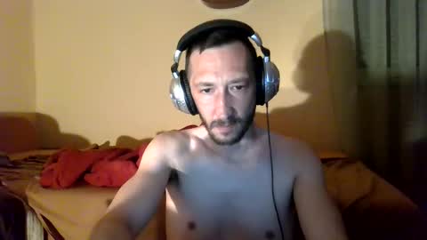 Snapshot of underguy19 chatting on 05-14-26, 09:10 underguy19 online show from 05-14-26, 09:10