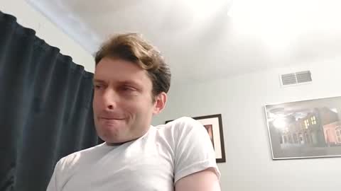 Snapshot of undress_me_ chatting on 12-25-24, 02:45 undress me online show from 12-25-24, 02:45