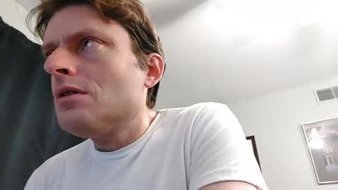 Snapshot of undress_me_ chatting on 01-31-25, 01:45 undress me online show from 01-31-25, 01:45