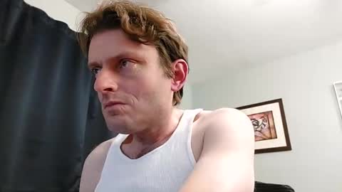 Snapshot of undress_me_ chatting on 02-13-25, 11:15 undress me online show from 02-13-25, 11:15