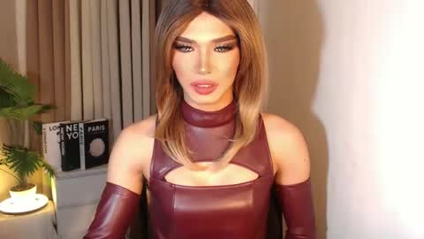 Miss Andrea online show from 10-11-25, 04:16