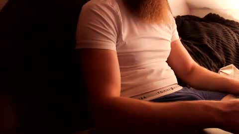 Snapshot of unknownbeard89 chatting on 02-21-25, 10:17 unknownbeard89 online show from 02-21-25, 10:17