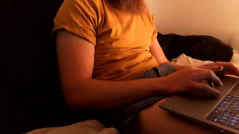 Snapshot of unknownbeard89 chatting on 03-09-25, 11:47 unknownbeard89 online show from 03-09-25, 11:47