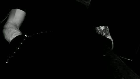 Snapshot of unlitimnaughty_ chatting on 01-20-25, 01:00 unlitimnaughty_ online show from 01-20-25, 01:00