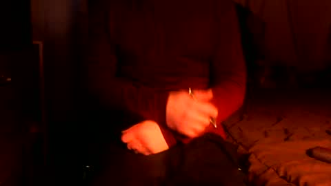 untouchableace84 online show from 11-12-25, 08:26