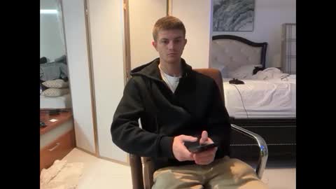 Snapshot of unverifiedbwc chatting on 02-21-25, 05:09 Stepbro online show from 02-21-25, 05:09