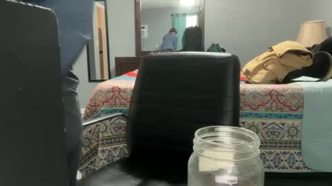 Snapshot of unverifiedbwc chatting on 12-04-25, 01:53 Stepbro online show from 12-04-25, 01:53