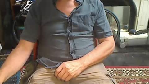 Freddie online show from 11-24-25, 01:38