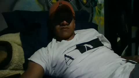 Snapshot of ur855224 chatting on 09-16-25, 11:00 EL CAMA online show from 09-16-25, 11:00