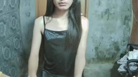 Snapshot of ur_asiansofia235 chatting on 02-28-26, 11:00 Shantall online show from 02-28-26, 11:00