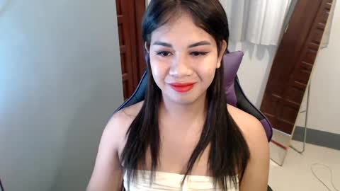 Vee online show from 12-30-24, 03:25