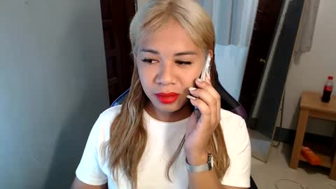 Vee online show from 01-20-25, 04:21