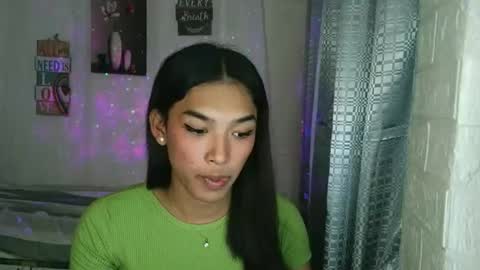 ur_dazzlingmorenaxx online show from 11-20-25, 02:12