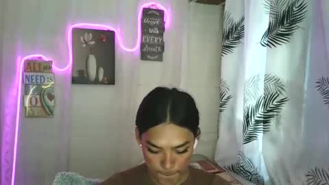 ur_dazzlingmorenaxx online show from 04-03-26, 03:15