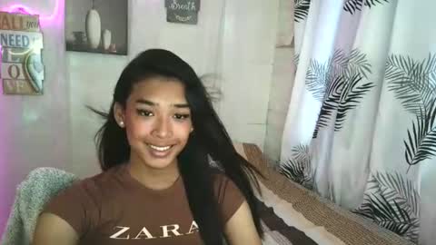 Snapshot of ur_dazzlingmorenaxx chatting on 04-23-26, 02:46 ur_dazzlingmorenaxx online show from 04-23-26, 02:46