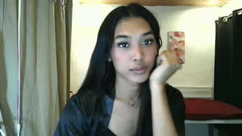Snapshot of ur_dazzlingmorenaxx chatting on 06-26-26, 01:37 ur_dazzlingmorenaxx online show from 06-26-26, 01:37