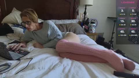 Goddess online show from 12-05-25, 05:42