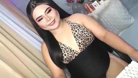 KENDRA CUTIEE online show from 01-14-26, 03:39