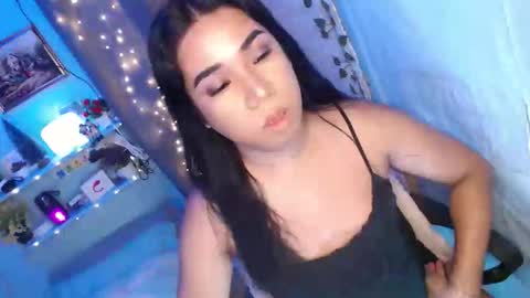 Snapshot of ur_hot_tommiexx chatting on 03-01-26, 02:13 jennie online show from 03-01-26, 02:13