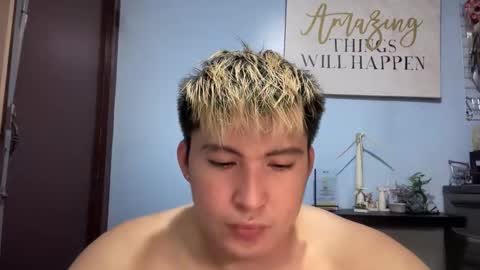 Snapshot of ur_jayqutee chatting on 05-22-26, 10:21 Ur jayqutee online show from 05-22-26, 10:21