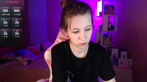 Snapshot of ur_kitty__ chatting on 01-12-25, 01:05 Lera online show from 01-12-25, 01:05