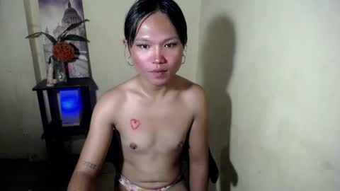 Snapshot of ur_miss_xoxo chatting on 07-15-26, 02:17 ur_miss_xoxo online show from 07-15-26, 02:17