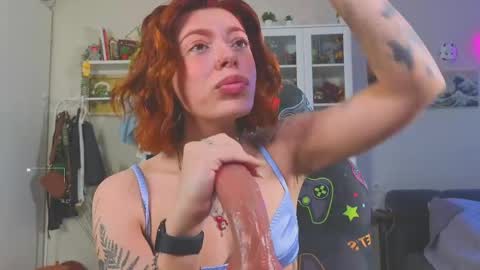 Snapshot of ur_olivia chatting on 06-01-26, 03:14 Olivia Kaufman online show from 06-01-26, 03:14