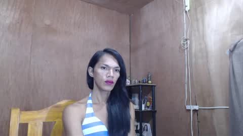Snapshot of ur_prescious_xxx chatting on 05-28-26, 06:05 Ur Lovely Pricious online show from 05-28-26, 06:05