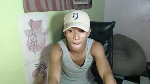 Snapshot of ur_raffy chatting on 02-15-25, 06:12 ur_raffy online show from 02-15-25, 06:12