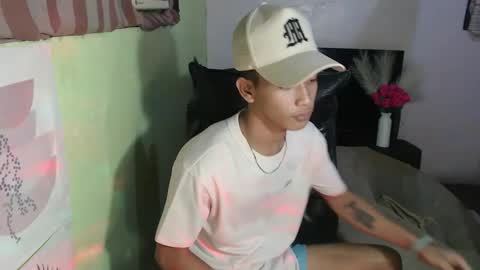 Snapshot of ur_raffy chatting on 02-20-25, 02:35 ur_raffy online show from 02-20-25, 02:35