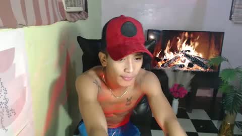 Snapshot of ur_raffy chatting on 02-22-25, 10:42 ur_raffy online show from 02-22-25, 10:42