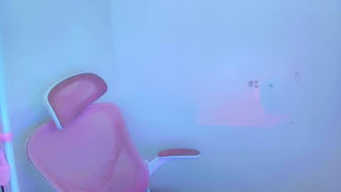 Snapshot of ur_sweet_ann chatting on 07-13-26, 11:07 ur_sweet_ann online show from 07-13-26, 11:07