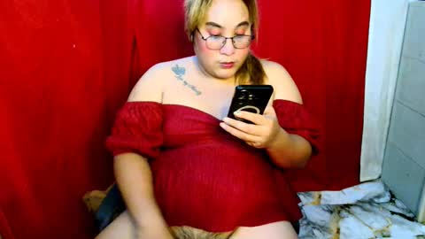 pretitit micole online show from 12-16-25, 09:14