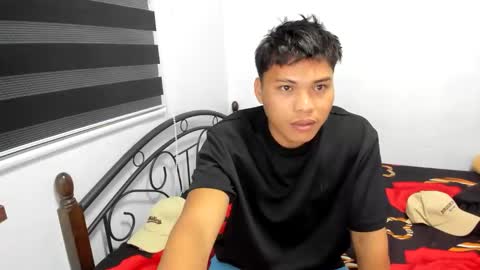 Snapshot of urasian_ajie chatting on 04-09-26, 01:05 urasian_ajie online show from 04-09-26, 01:05