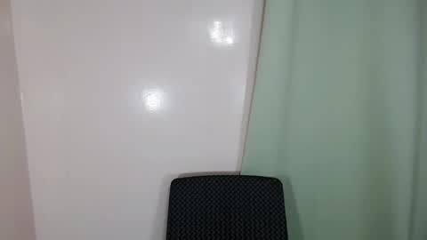 Snapshot of urasian_kiesha chatting on 07-19-26, 09:51 KISHAA online show from 07-19-26, 09:51