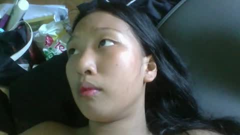 urasiangurl18 online show from 11-29-25, 02:25