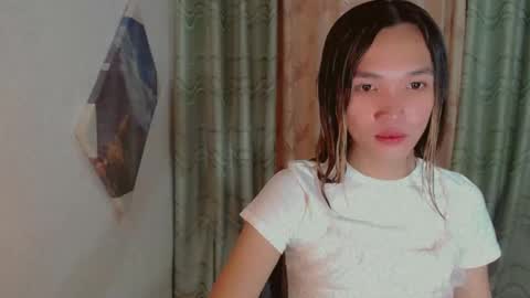 Snapshot of urasianharaxxx chatting on 12-18-24, 01:05 urasianharaxxx online show from 12-18-24, 01:05