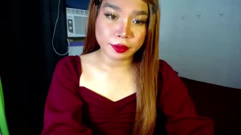 Snapshot of urasiansweet_cummer chatting on 02-12-25, 02:03 KENDRA online show from 02-12-25, 02:03